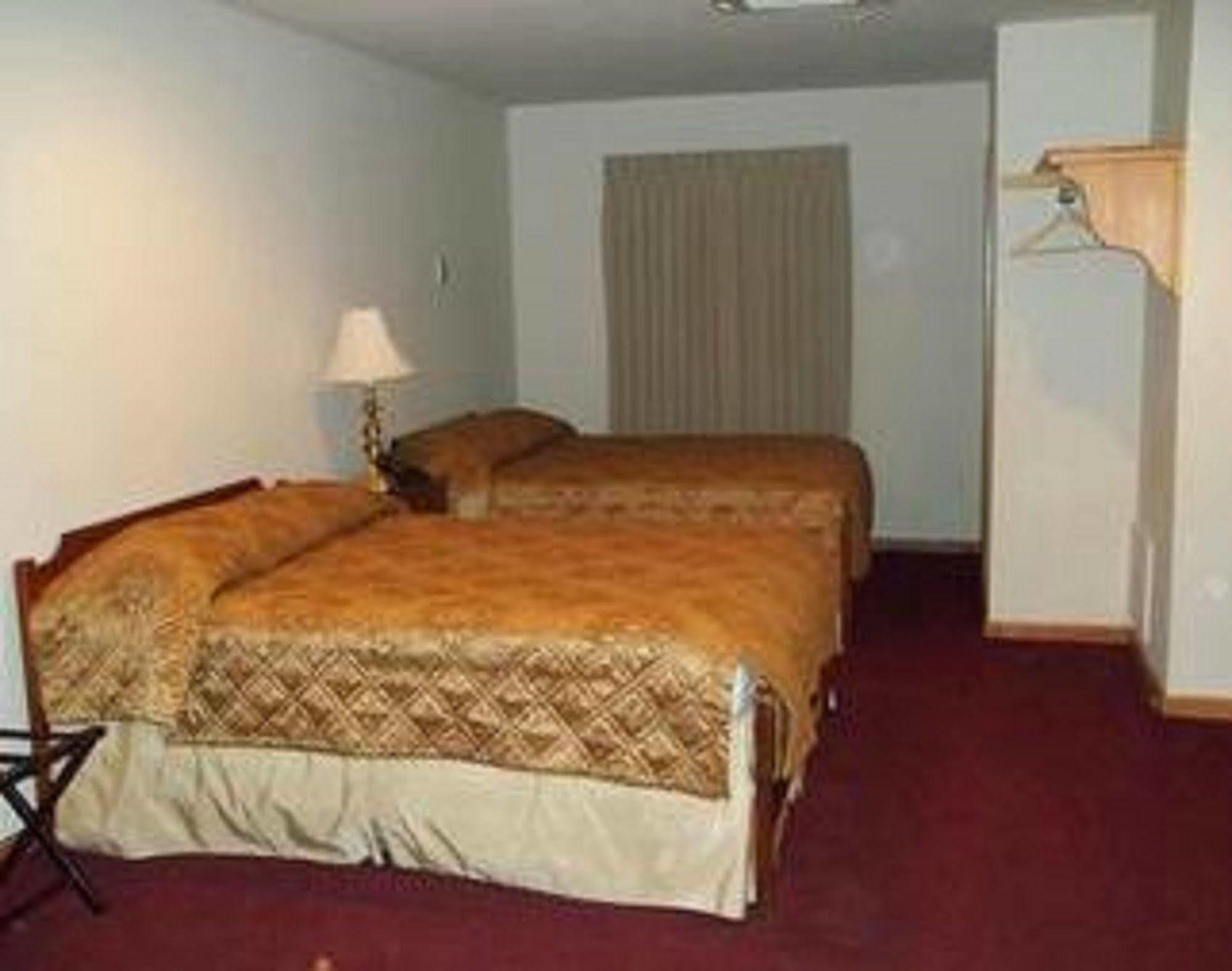 Sutton Inn Elkton Zewnętrze zdjęcie